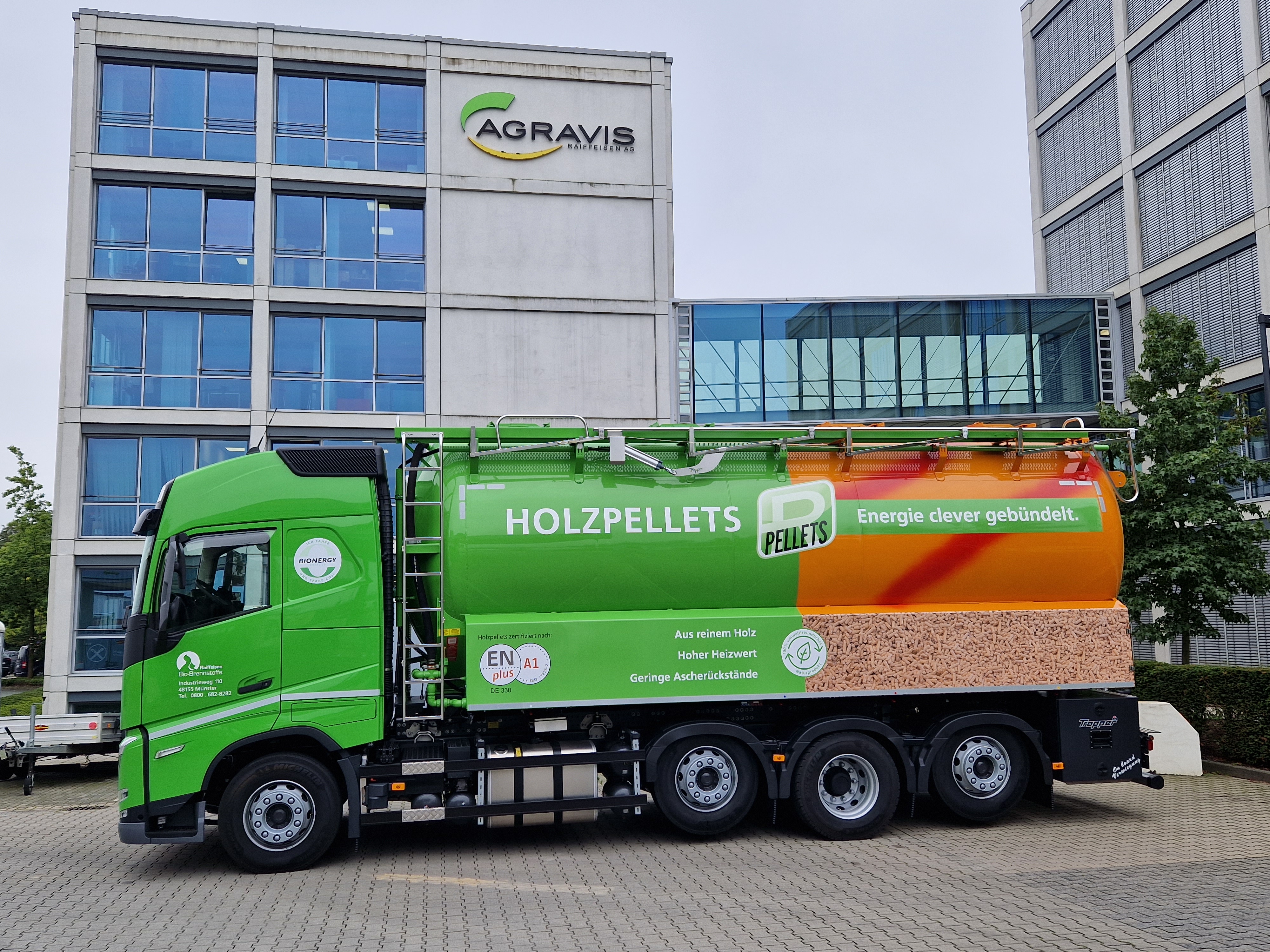 Neues Fahrzeug für die Raiffeisen Bio-Brennstoffe GmbH